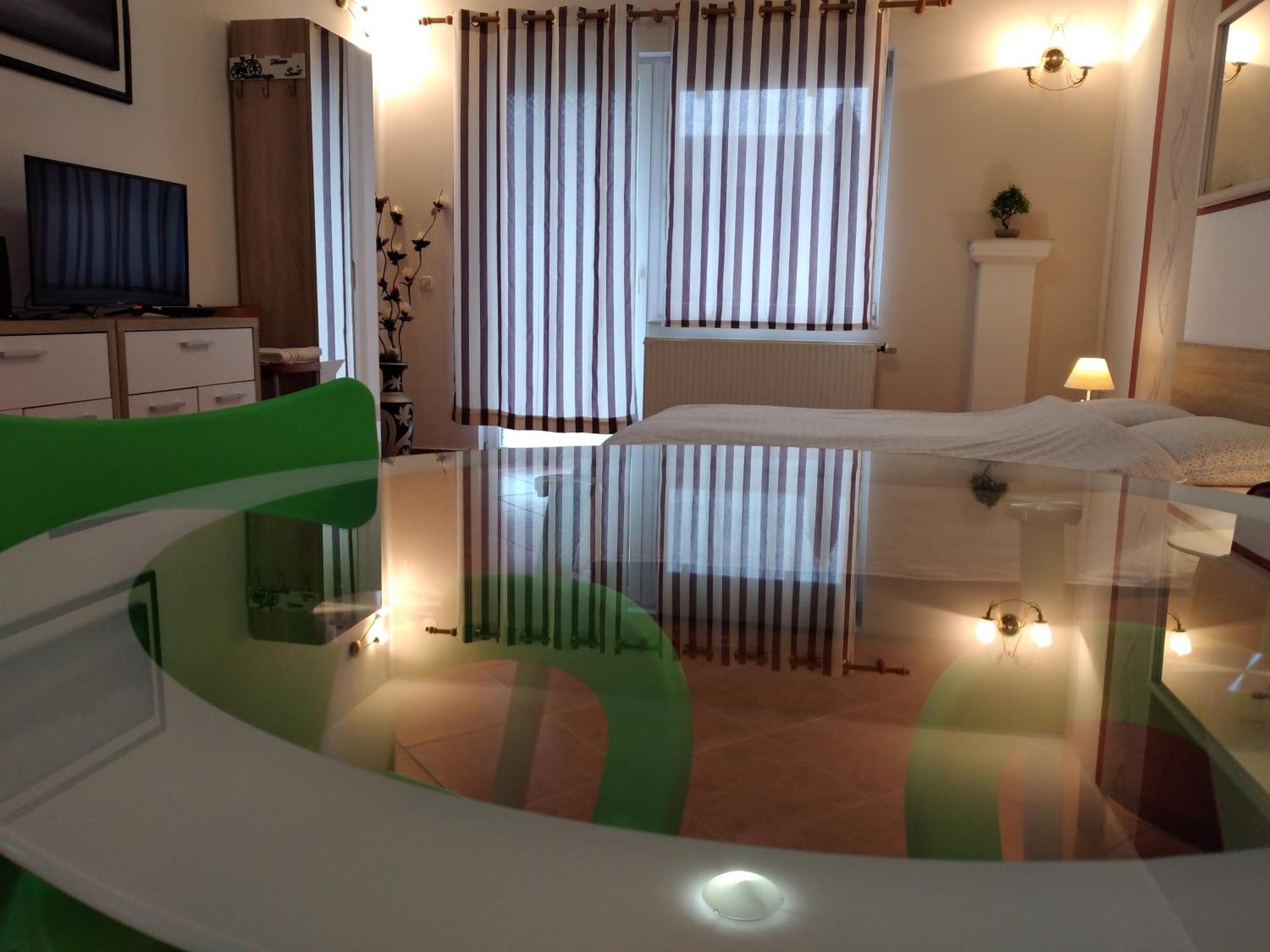 Apartments Kosevic โอซีเยก ภายนอก รูปภาพ