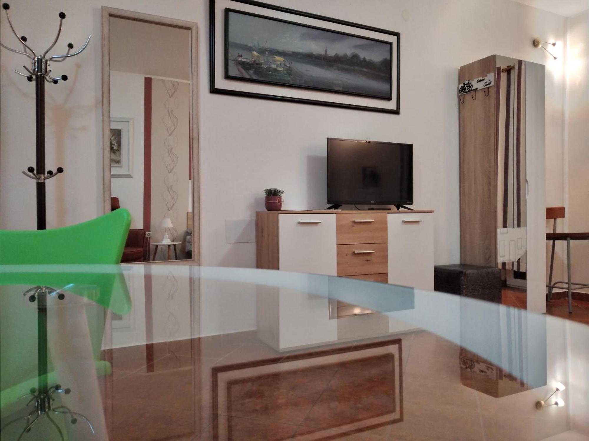 Apartments Kosevic โอซีเยก ภายนอก รูปภาพ
