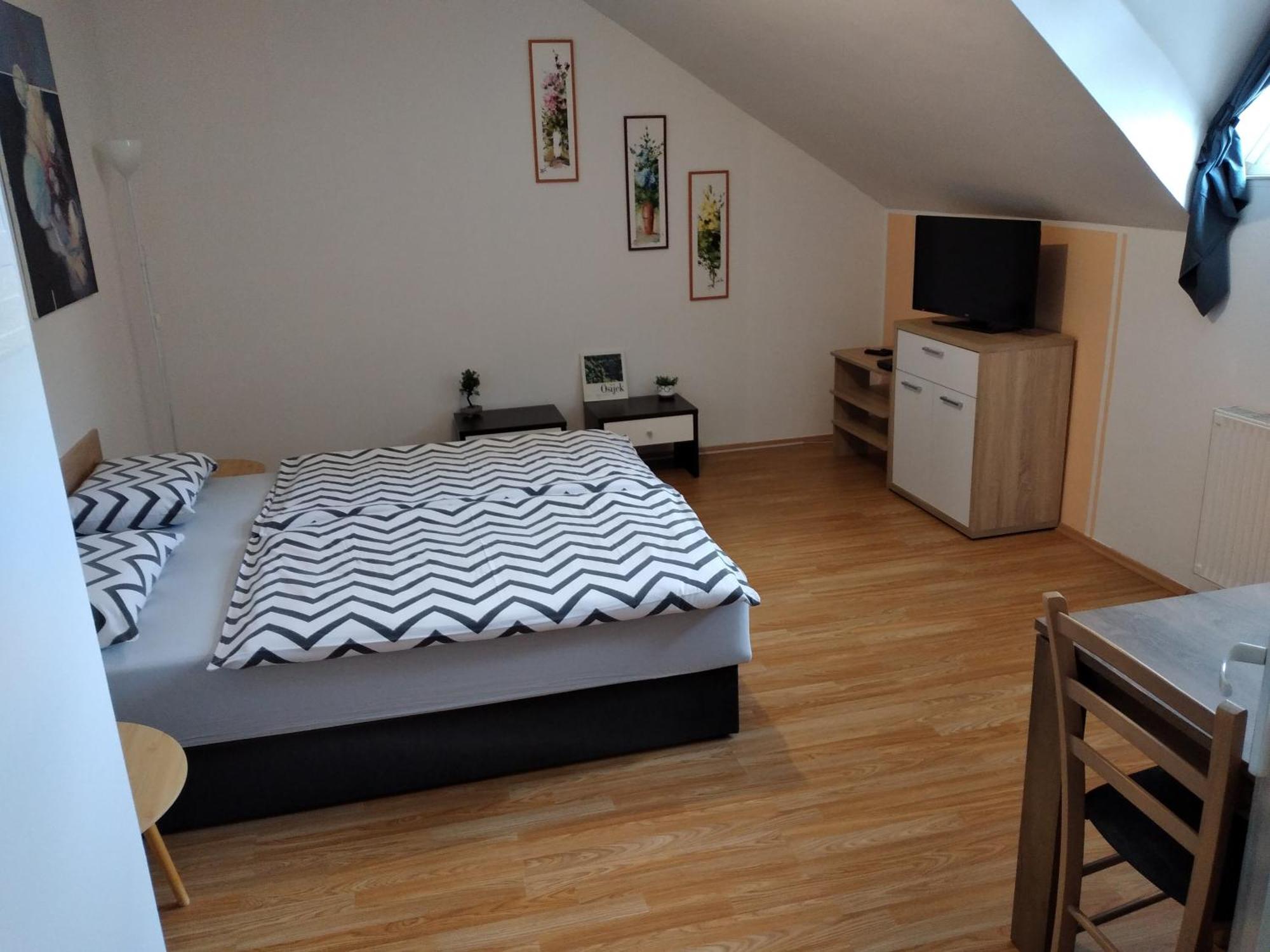 Apartments Kosevic โอซีเยก ภายนอก รูปภาพ