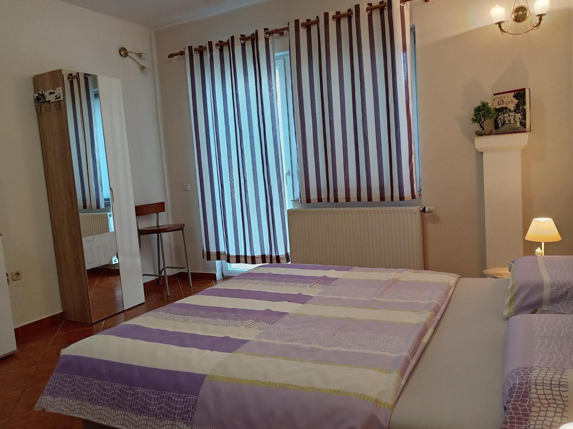 Apartments Kosevic โอซีเยก ภายนอก รูปภาพ
